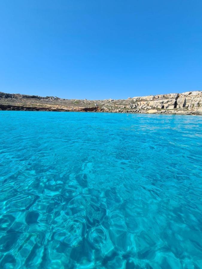 Sole Mare Sale Bed and Breakfast Torre Nubia Exteriör bild